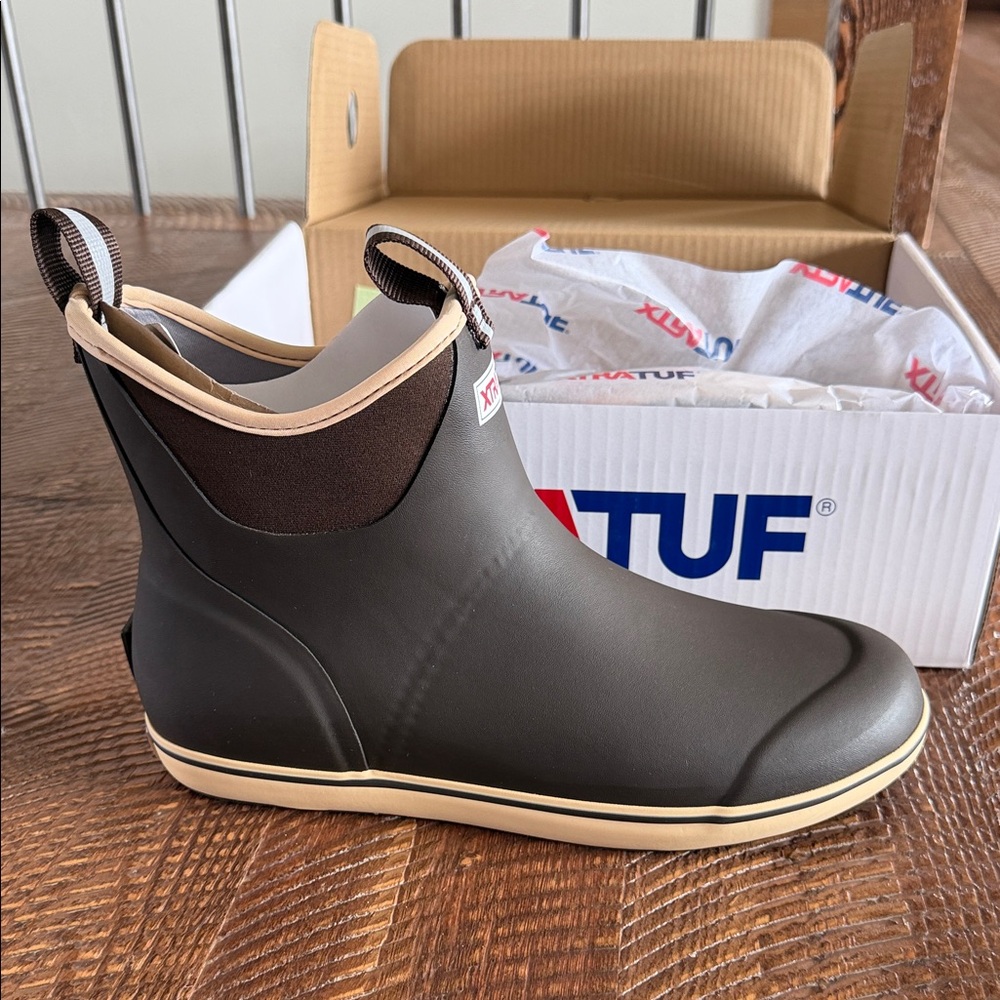 Men's Brown Ankle Deck Boot